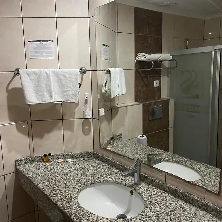 House * אלאניה